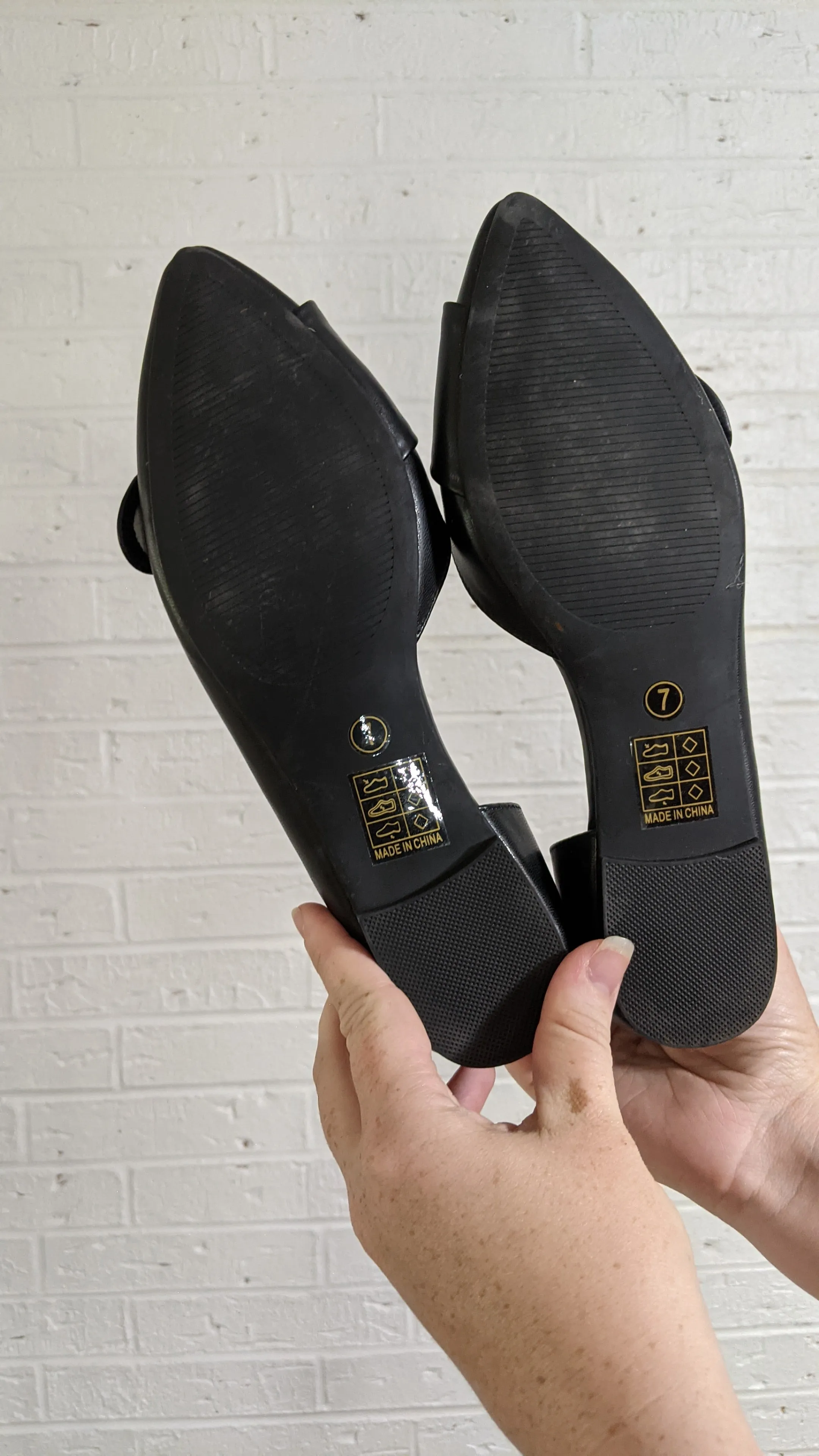 7 - Black Bow Flats