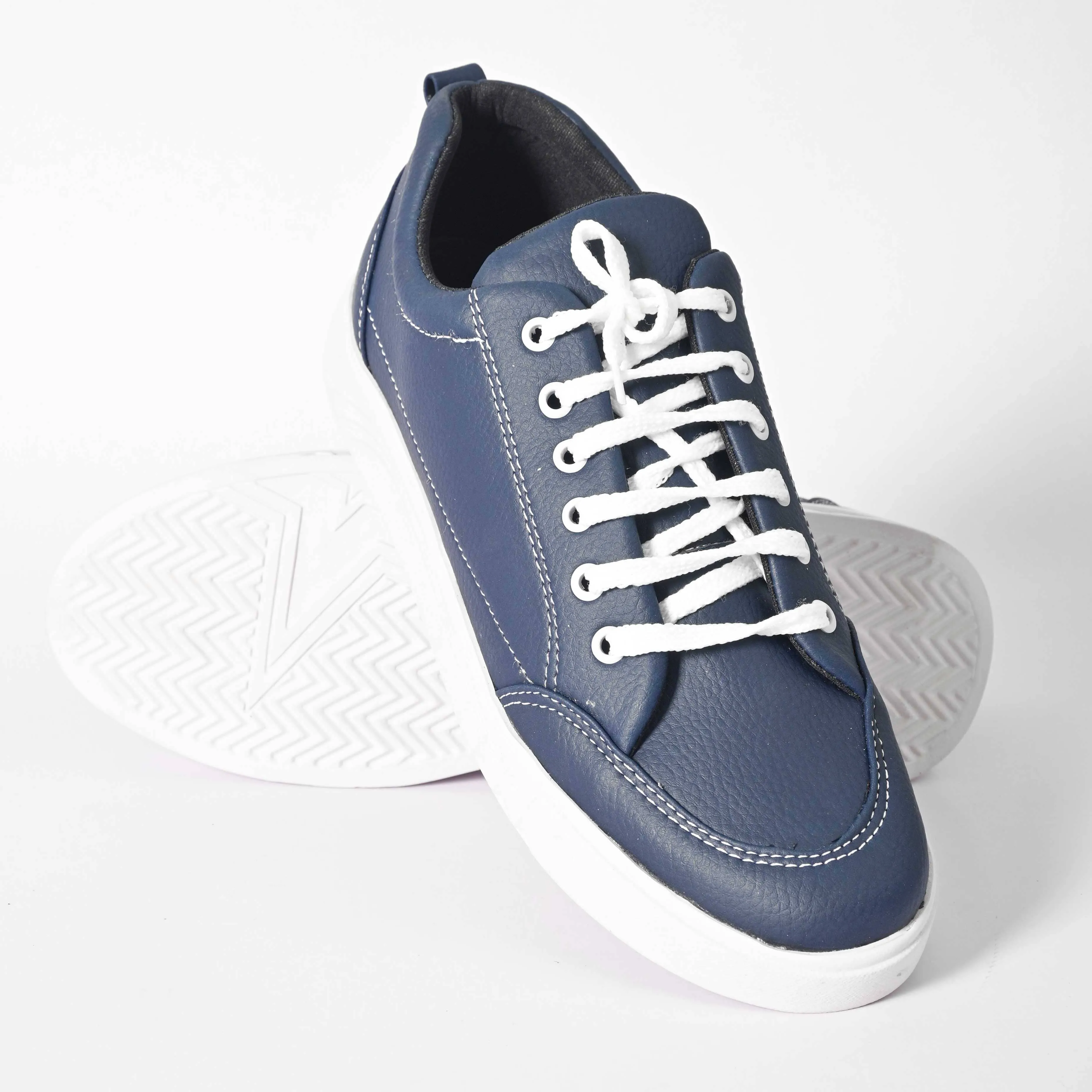 Black Camel Men's Threading Detail Design Leather Sneakers