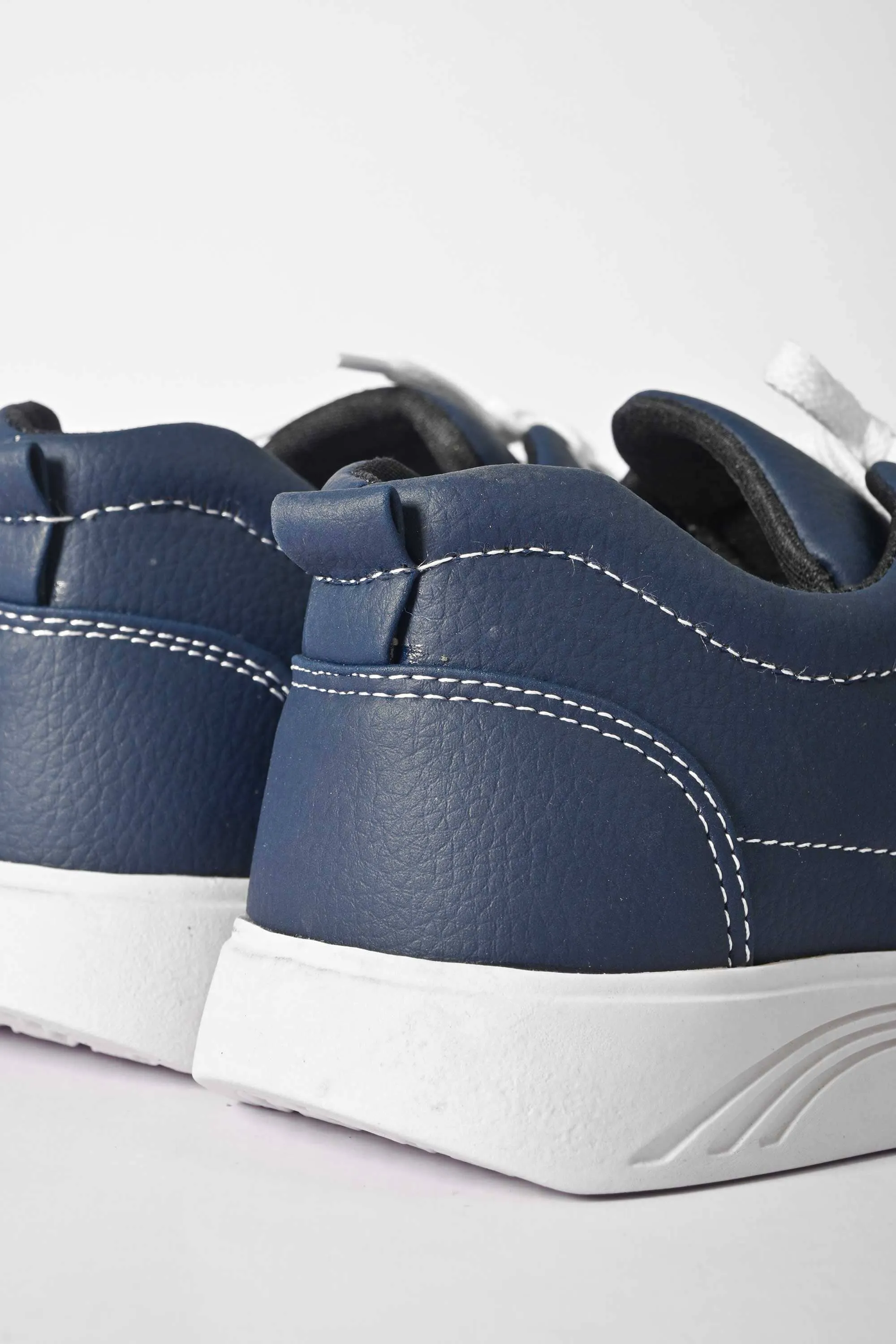 Black Camel Men's Threading Detail Design Leather Sneakers