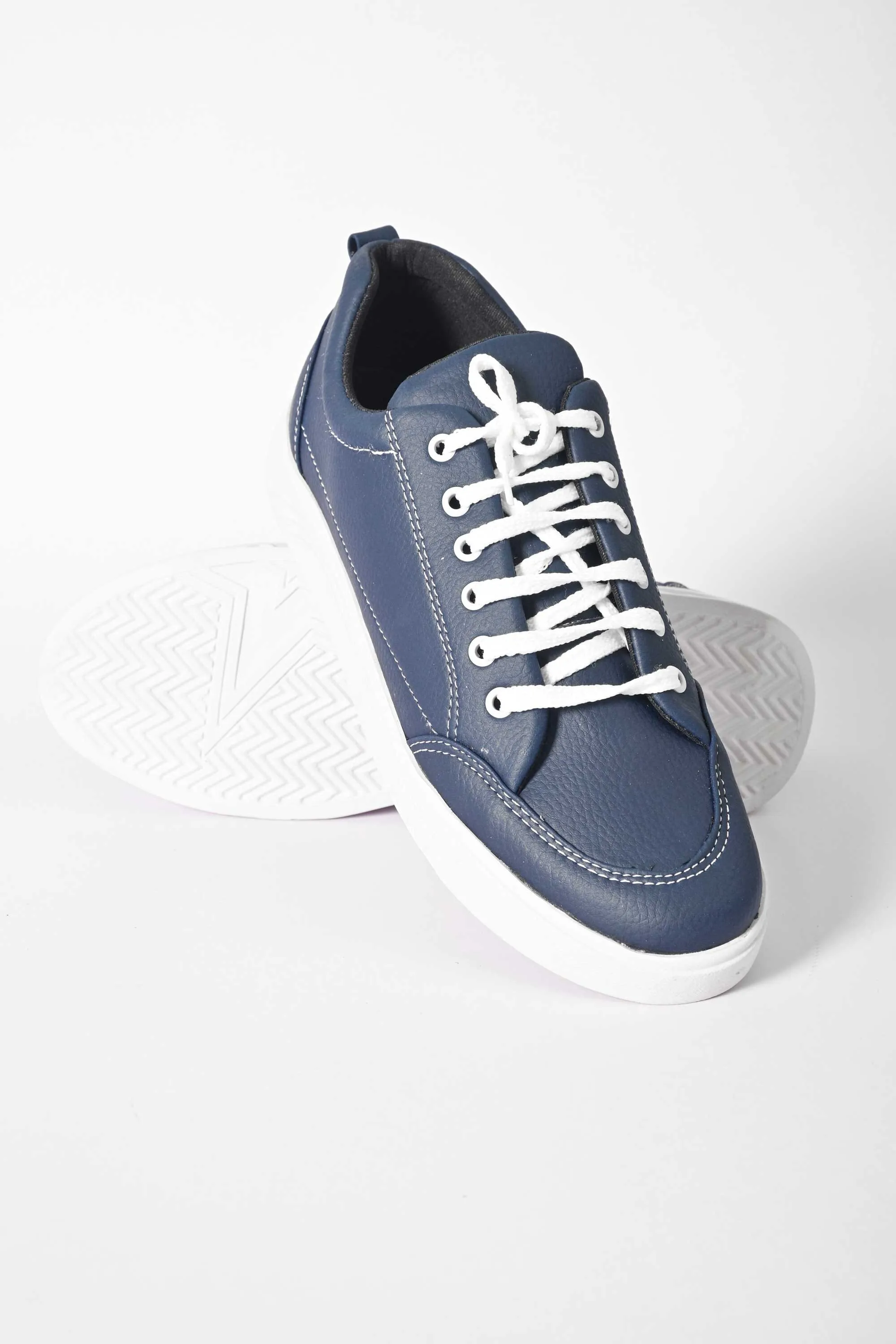 Black Camel Men's Threading Detail Design Leather Sneakers