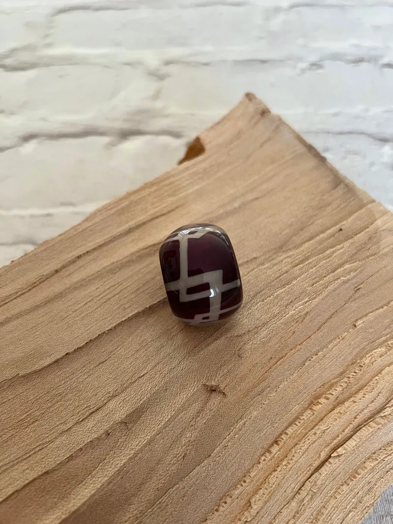 Calitaa Luxury Collection Bead Aubergine Abstract
