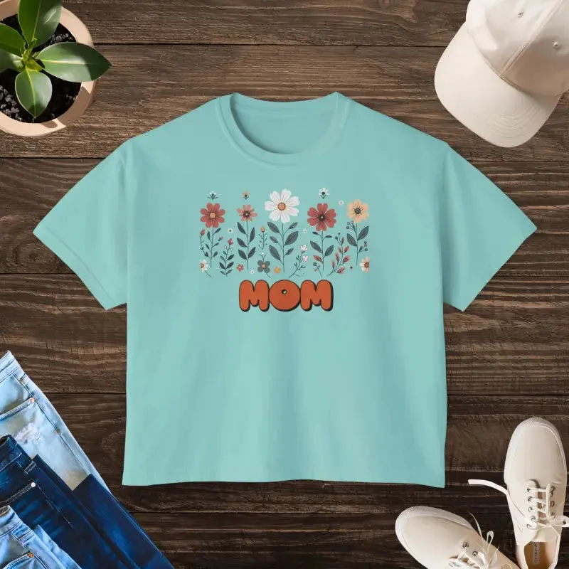 Chic Boxy Fit Womens Tee Flowers Sewn in Twill