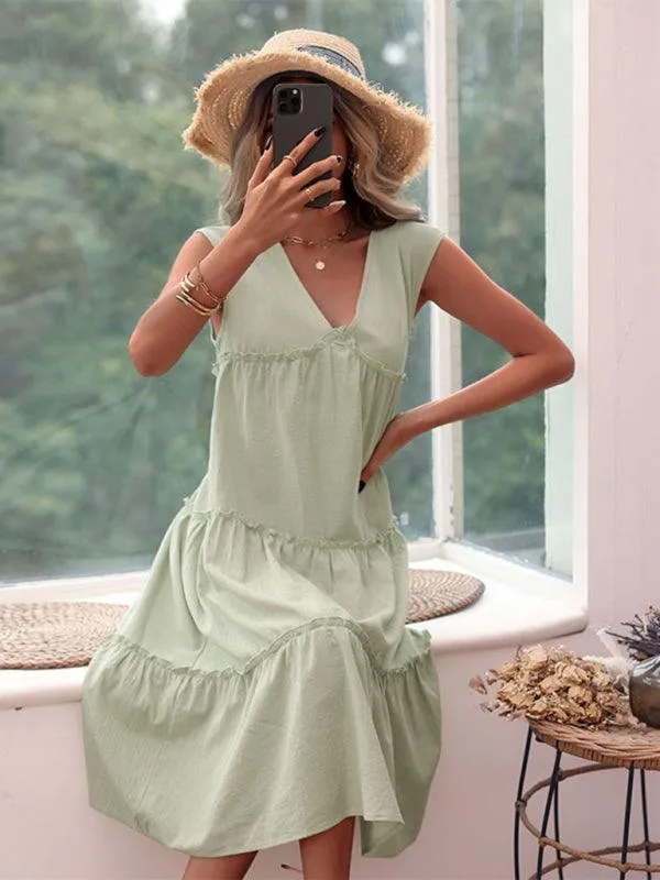 Chic Sleeveless Dress for Seamless Day-to-Night Wear