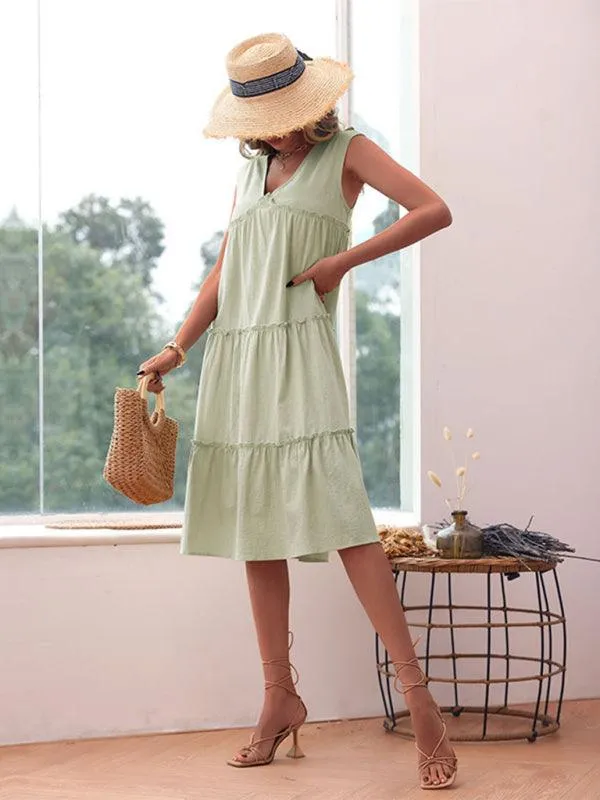 Chic Sleeveless Dress for Seamless Day-to-Night Wear