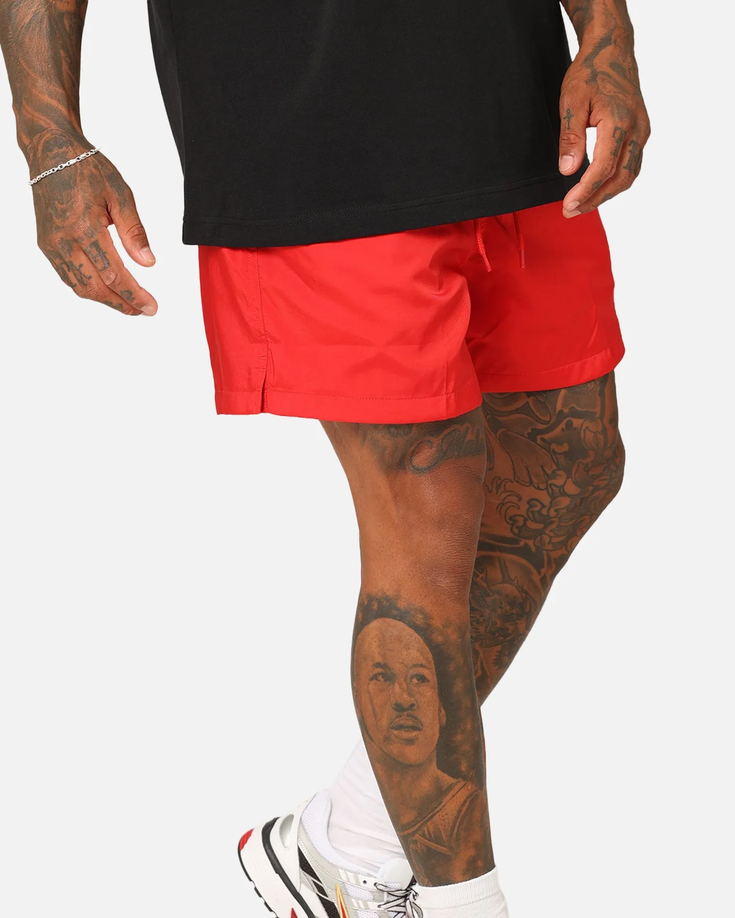 Nike Club Flow Shorts University Red