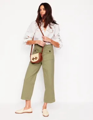Patch Pocket Crop Chino-Larch Green