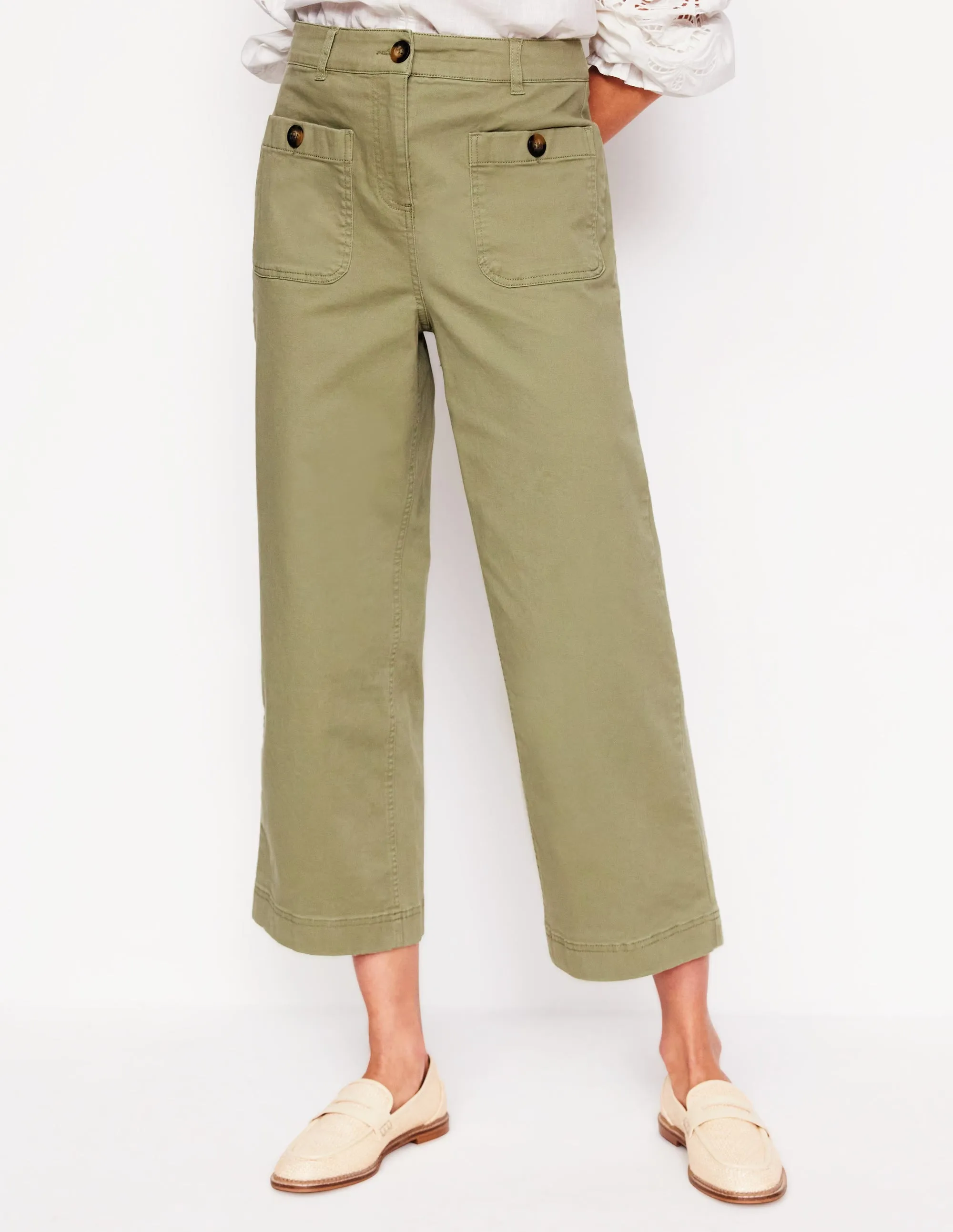 Patch Pocket Crop Chino-Larch Green