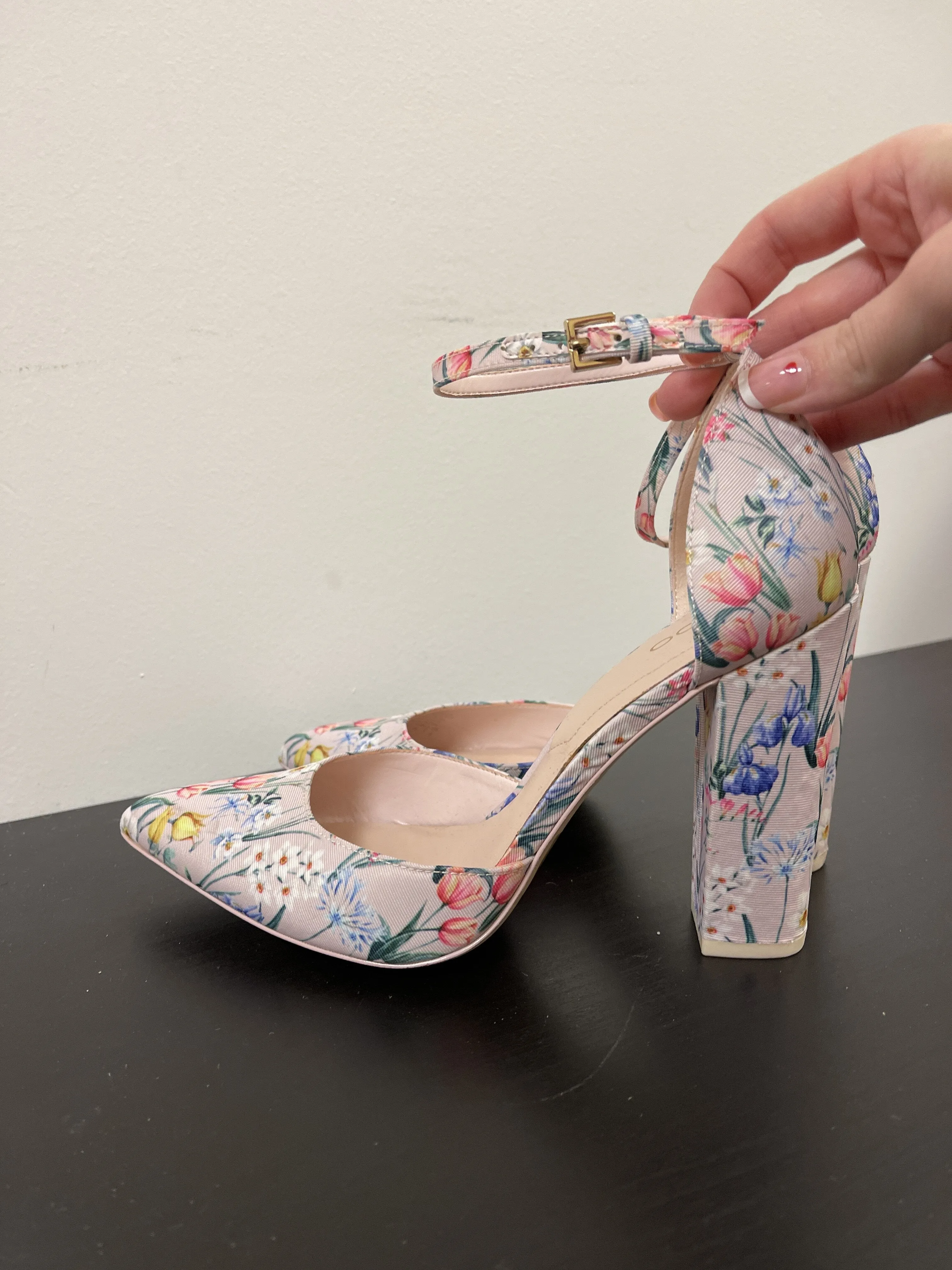 Sandals Heels Block By Aldo  Size: 8.5