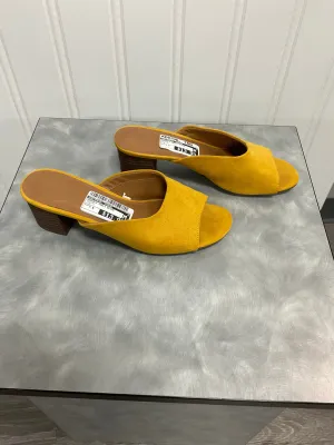 Sandals Heels Block By Universal Thread In Yellow, Size:7.5