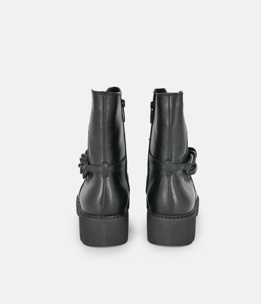 Tamaris Stylish Black Ankle Boots